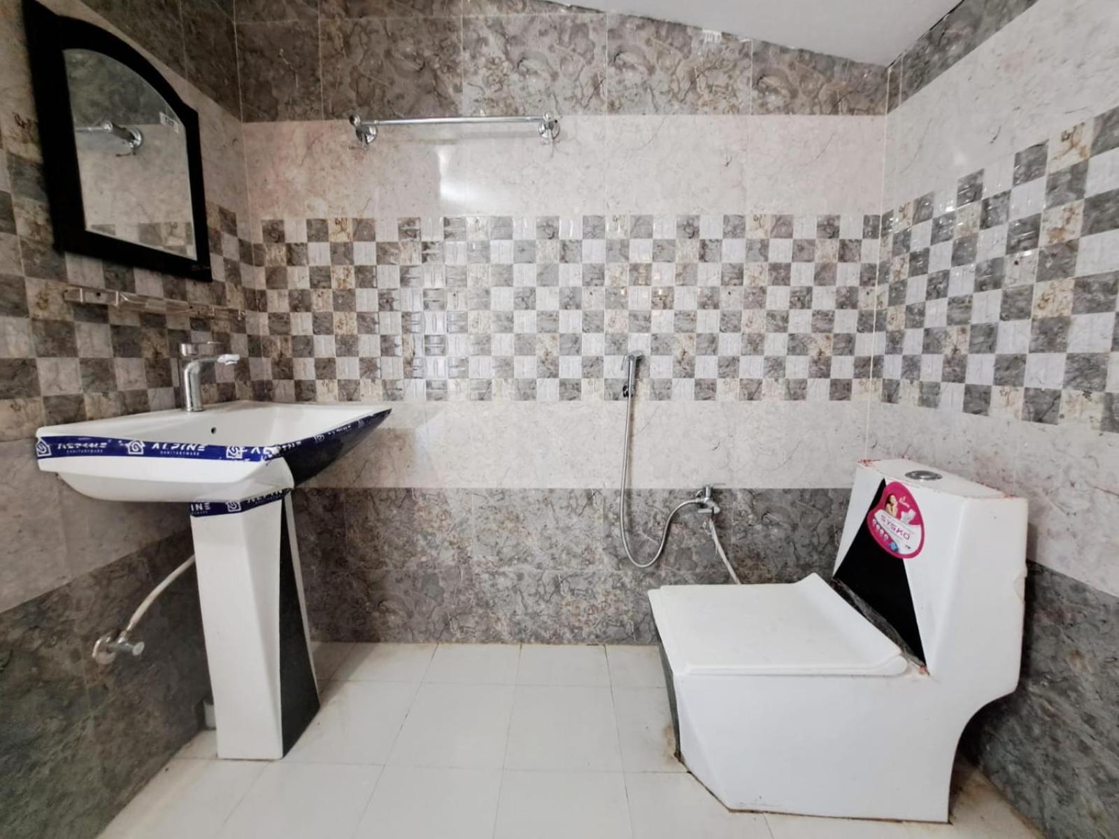 Hotel The Pahadi Nest Mukteshwar Exterior foto